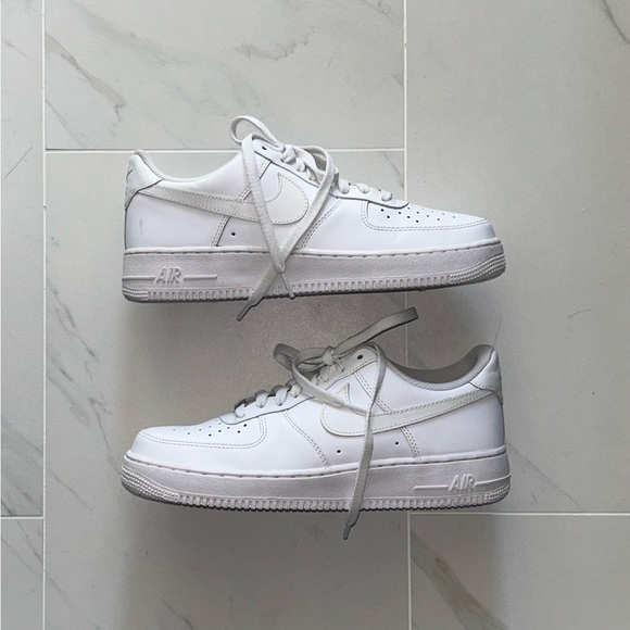 White Air Force 1 Size 10 M - Picture 4 of 9